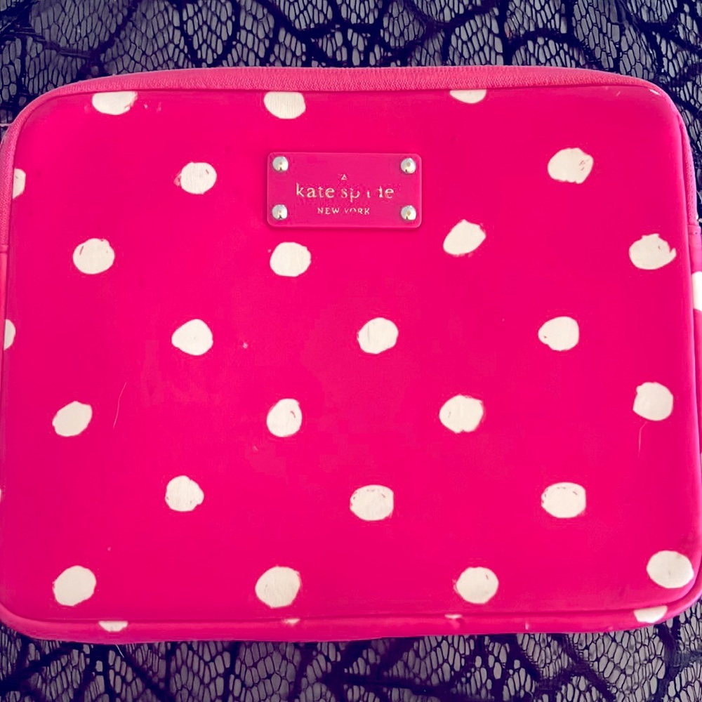 Kate spade polka dot iPad case ♠️